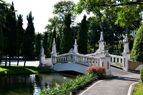 Parque público de Nong Buak